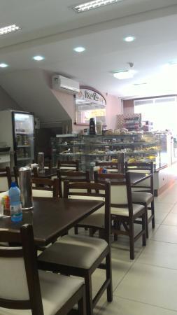 Dona Tita Confeitaria e Rotisserie